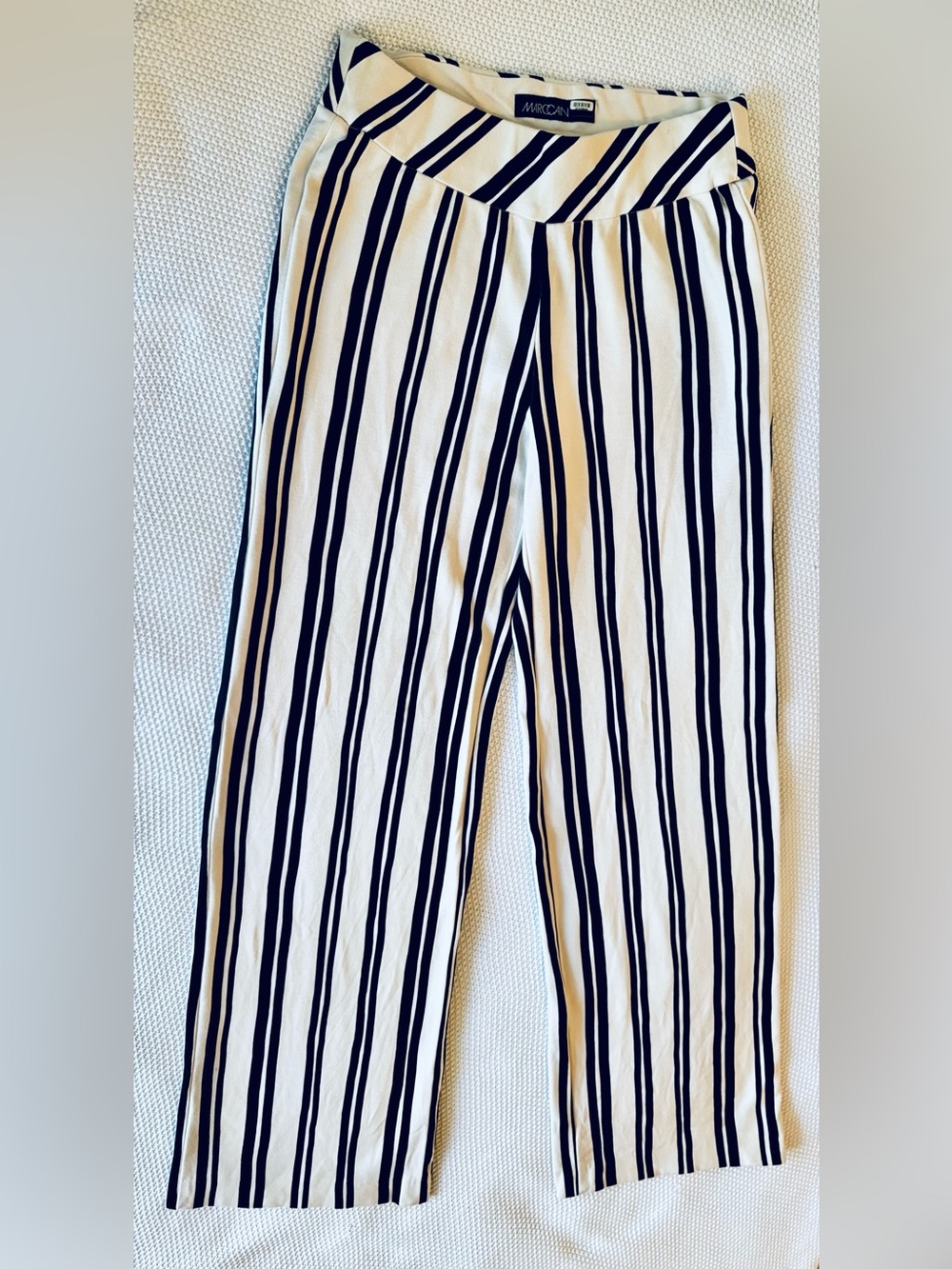 MARC CAIN Black & White Vertical-Stripe Wide Leg Trousers Pull-On Pants - Picture 2 of 16